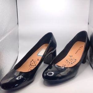 Shiny Black Dress Heels, CL by Laundry